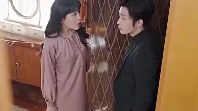 豪门夫人爽又飒封面