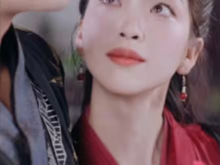大脚医妃封面