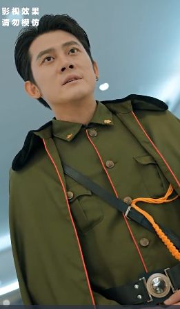 铁血杀神封面