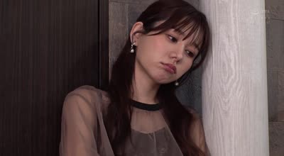 WAAA-477 幼馴染 逆NTR 久々に再会した近所の芽依に「今度、結婚するんだ」と打ち明けたら 五日市芽依
