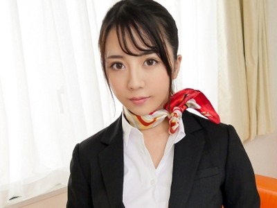 骑兵破解SIMM-353 清楚系美人なCAがノーパン黒パンスト顔騎チャレンジ！顔騎→挿入→顔騎の、天にも昇る絶頂ループで喘ぎまくり！！