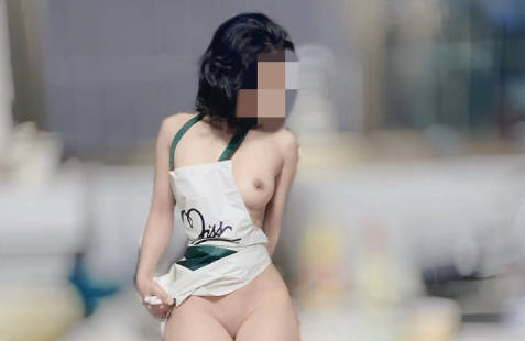 姐姐厨娘返场在窗边做爱被抓包