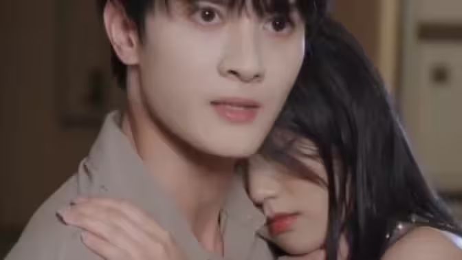 闪婚之顾总娇妻超凶（闪婚后之成人游戏）封面