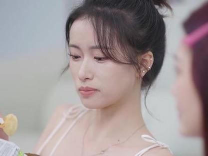 我和美女总裁的双向奔赴封面