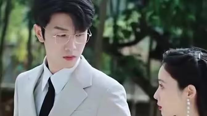 蓄意成婚封面