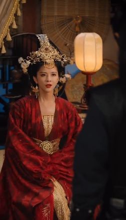 大御儿之烛阴女王封面