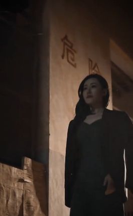 我从工厂崛起，纵横四海封面