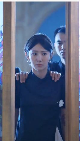 离婚后我成了亿万女王封面