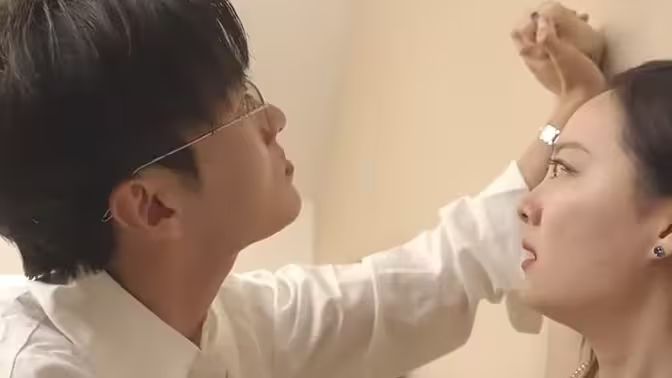 逢迎封面