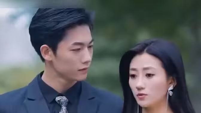 顾总以死相逼求复婚封面